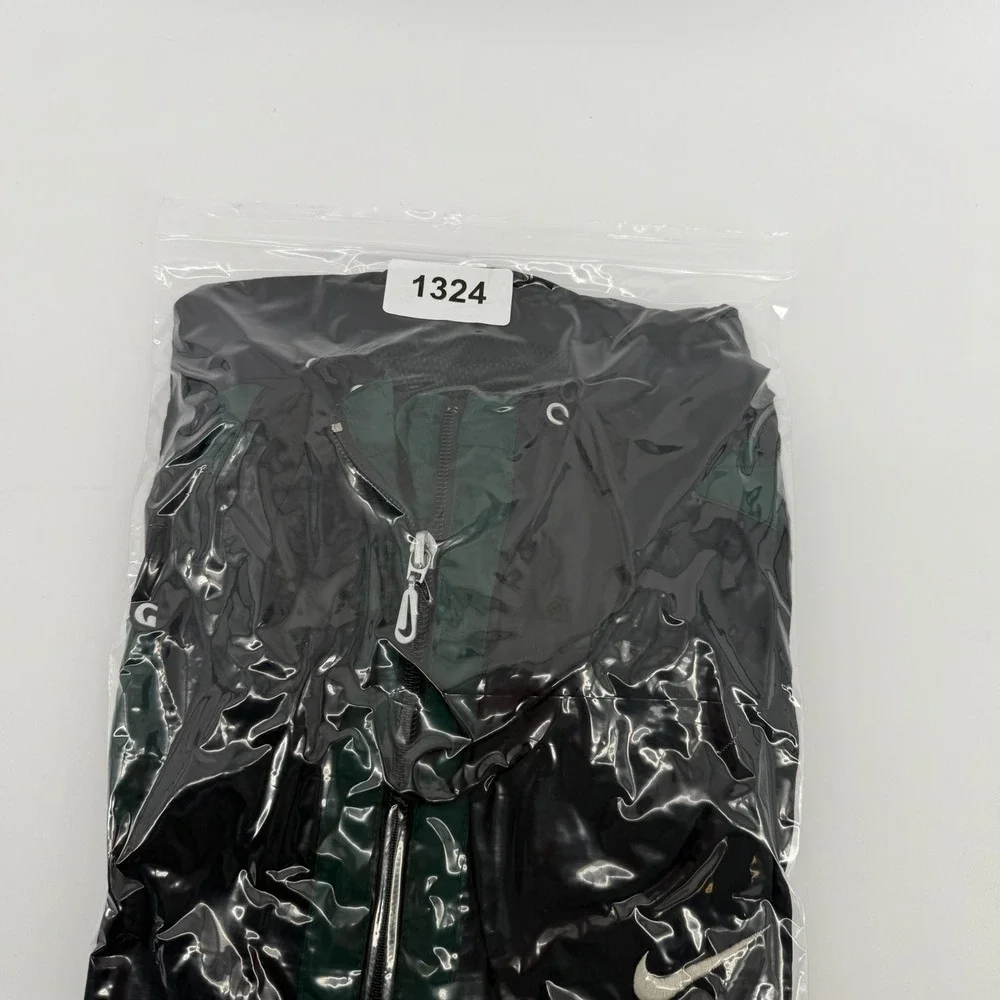 Nike vintage windbreaker